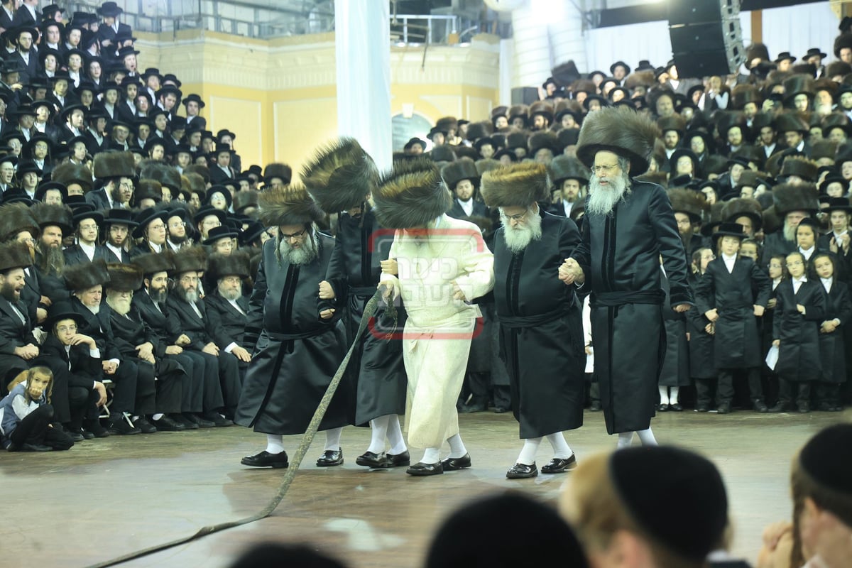 מעמד המצווה טאנץ בנישואי נכד האדמו"ר מסאטמר