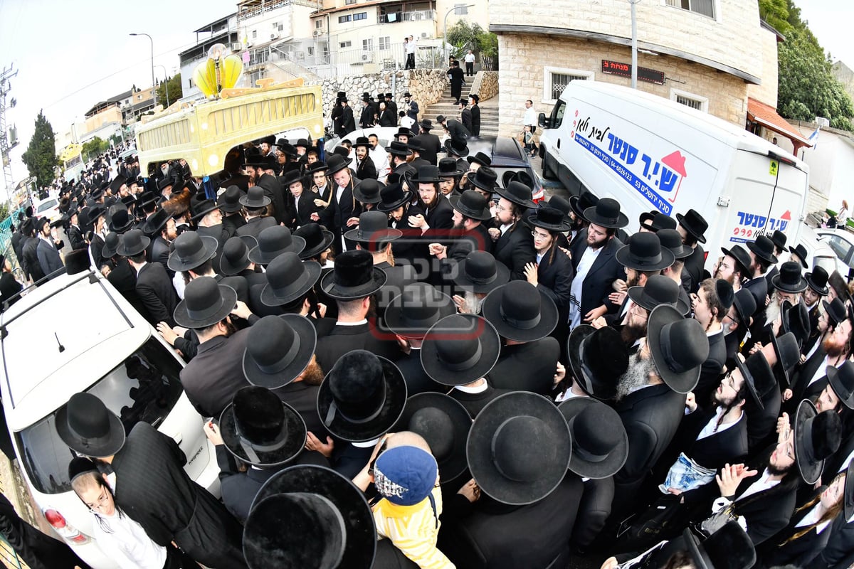 הכנסת ספר תורה וחנוכת הבית בחצה"ק אמשינוב בצפת