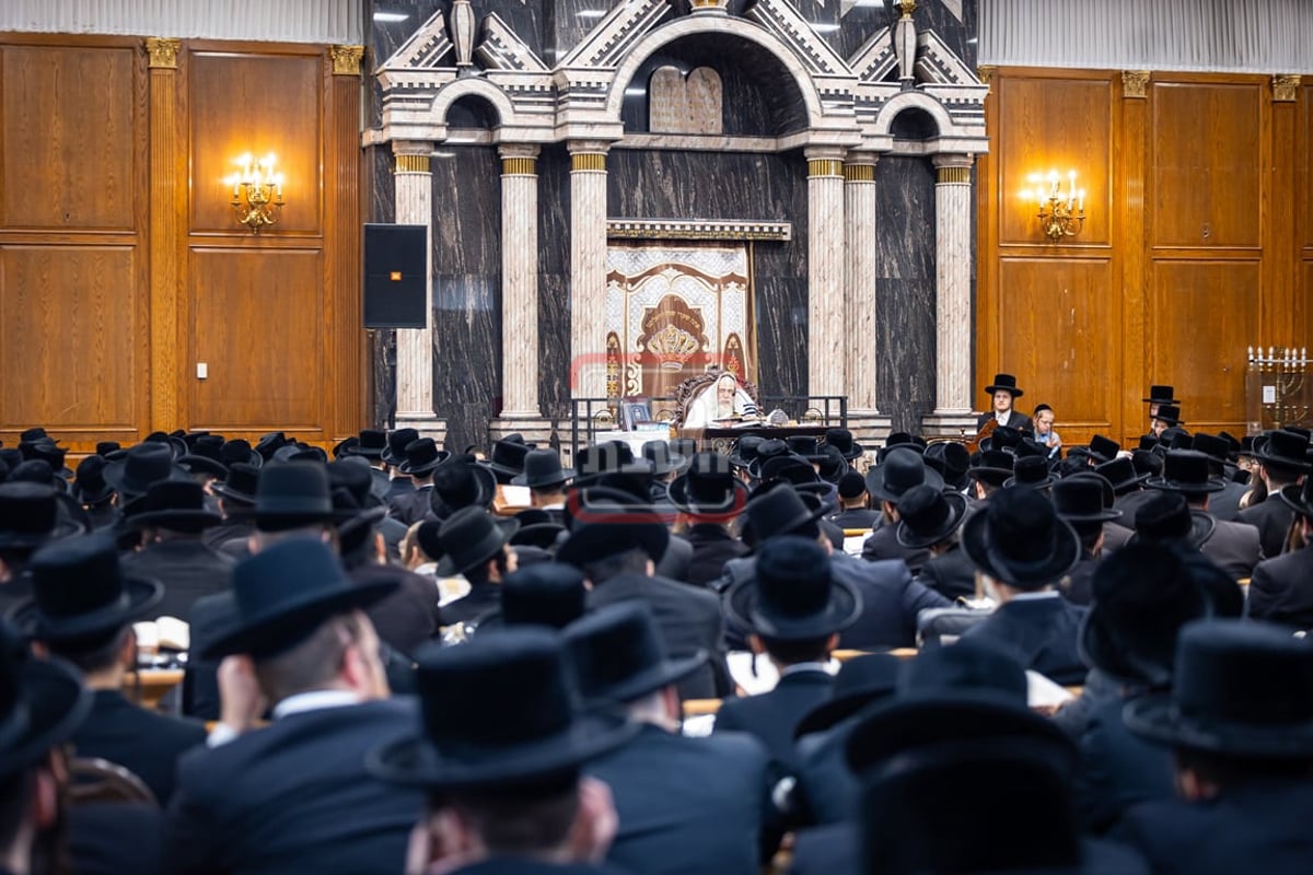 סליחות ראשונות בחצה"ק צאנז קלויזנבורג 