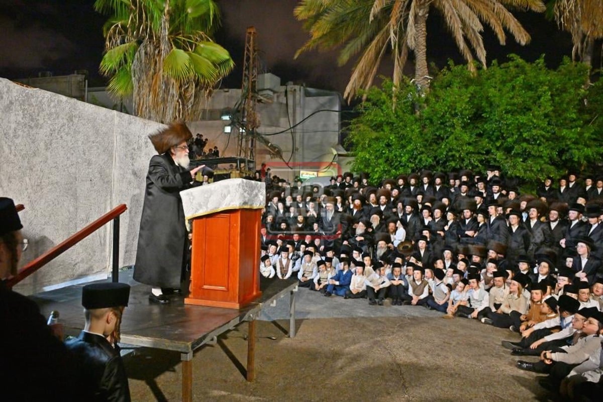 ערב ומוצאי יום כיפור בחצה"ק ויז'ניץ 