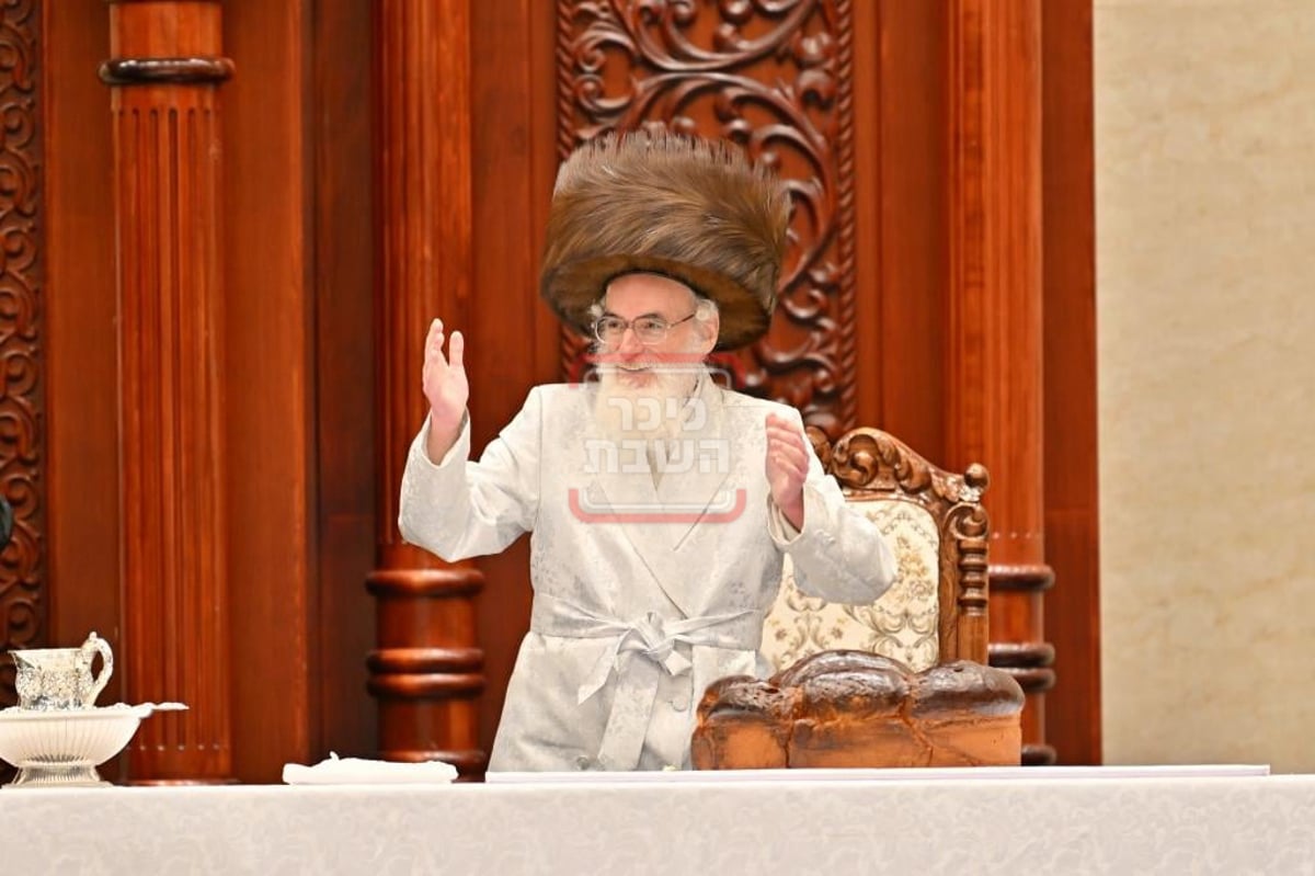 ערב ומוצאי יום כיפור בחצה"ק ויז'ניץ 