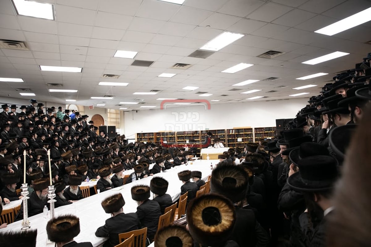 האדמו"ר מסאטמר בטיש ערב ומוצאי יו"כ 