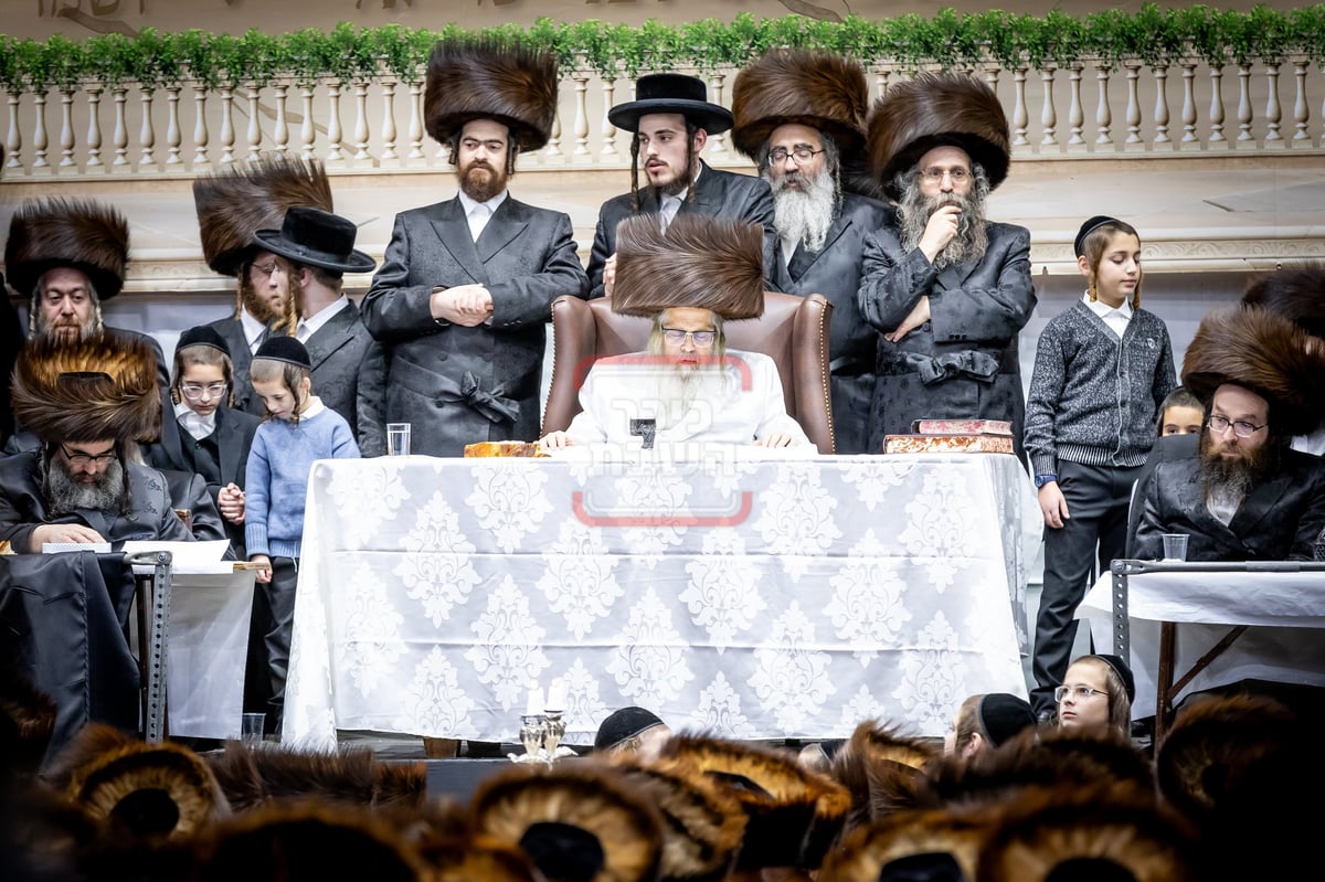 חג הסוכות ושמחת תורה בחצה"ק סאטמר 