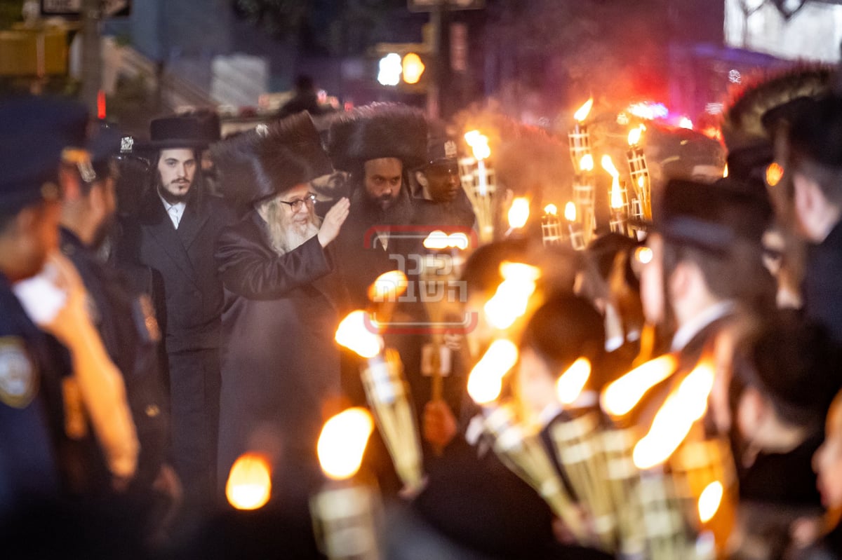 חג הסוכות ושמחת תורה בחצה"ק סאטמר 