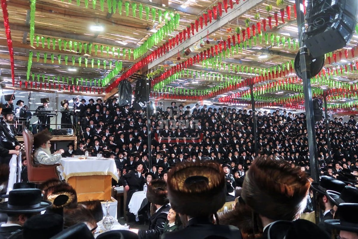 האדמו"ר מסאטמר בטיש מיוחד לאלפי הבחורים בחוה"מ