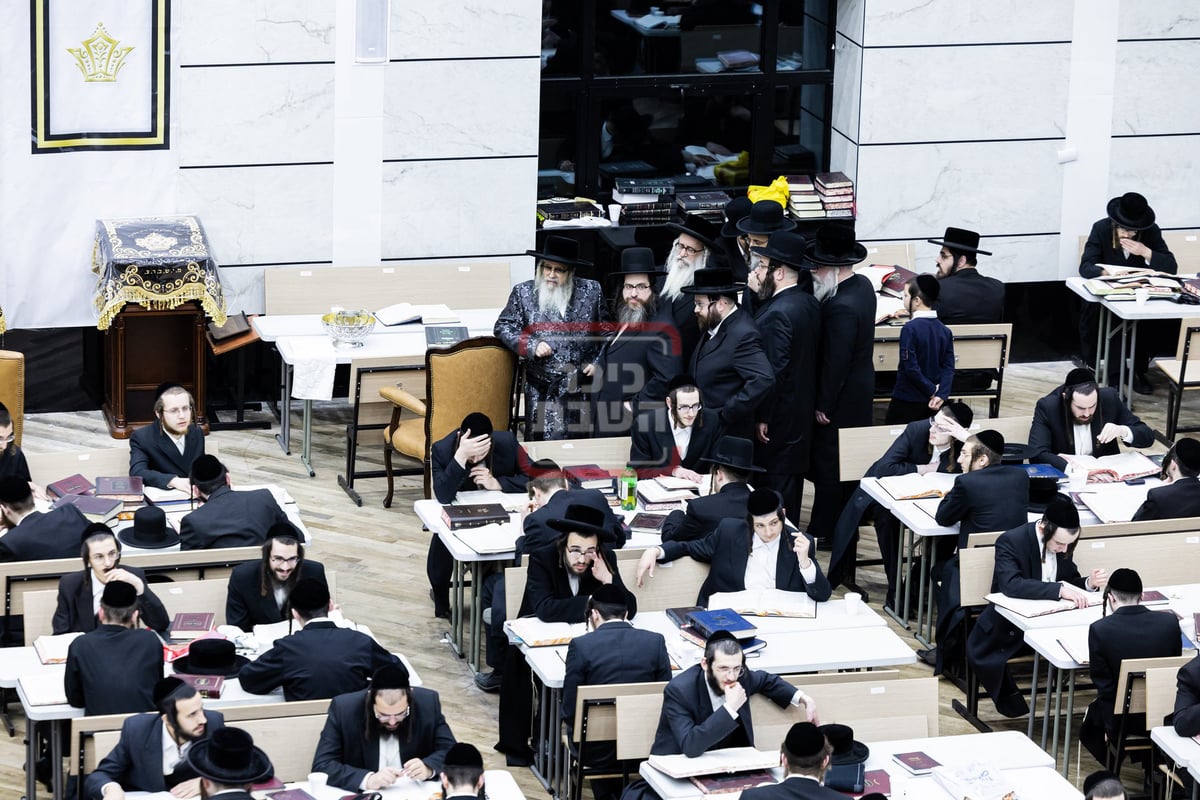 האדמו"ר מסאטמר בביקור בכולל סאטמר בקרית יואל