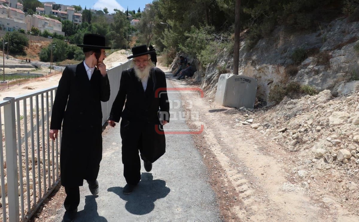 מראות חיי הגה"צ רבי שמעון ישראל שפירא זצ"ל