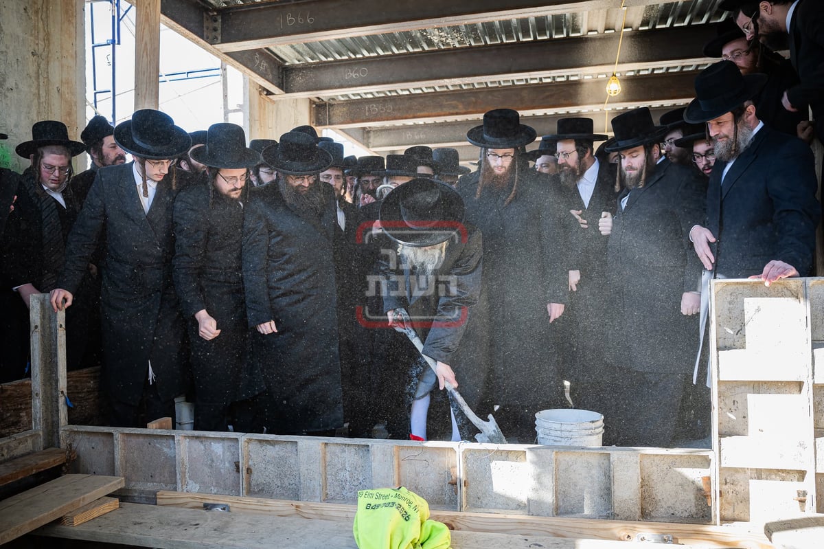 האדמו"ר מסערדאהעלי בביקור בקריית יואל