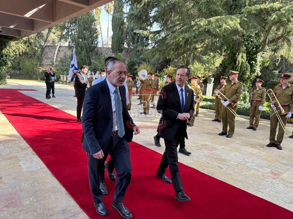 זופניק בכיכר • כל התמונות, הנייעס והחשיפות של השבוע