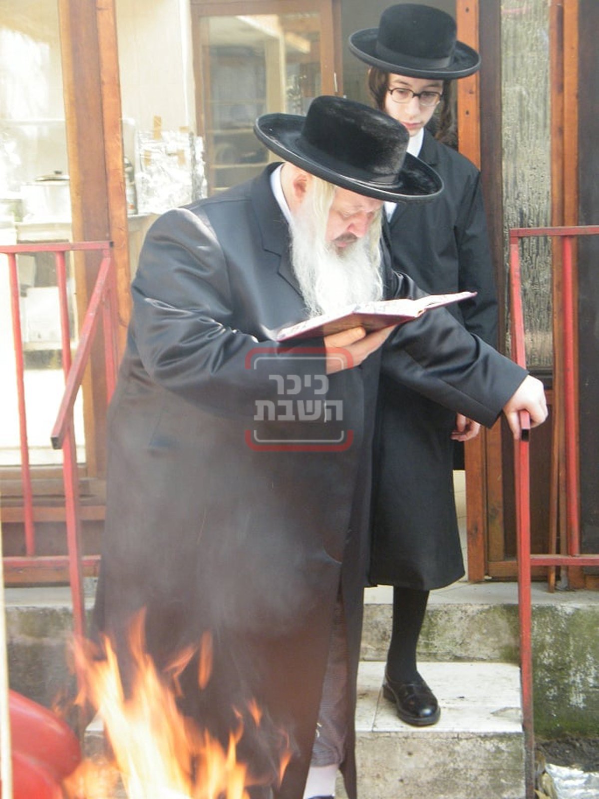 מראות חייו של הגה"צ רבי משה אהרן רייך זצ"ל