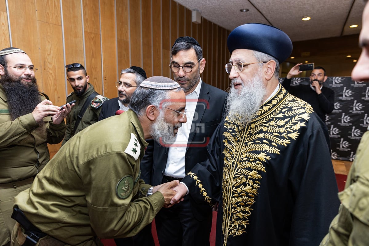 זופניק בכיכר | כל התמונות, הנייעס והחשיפות של השבוע