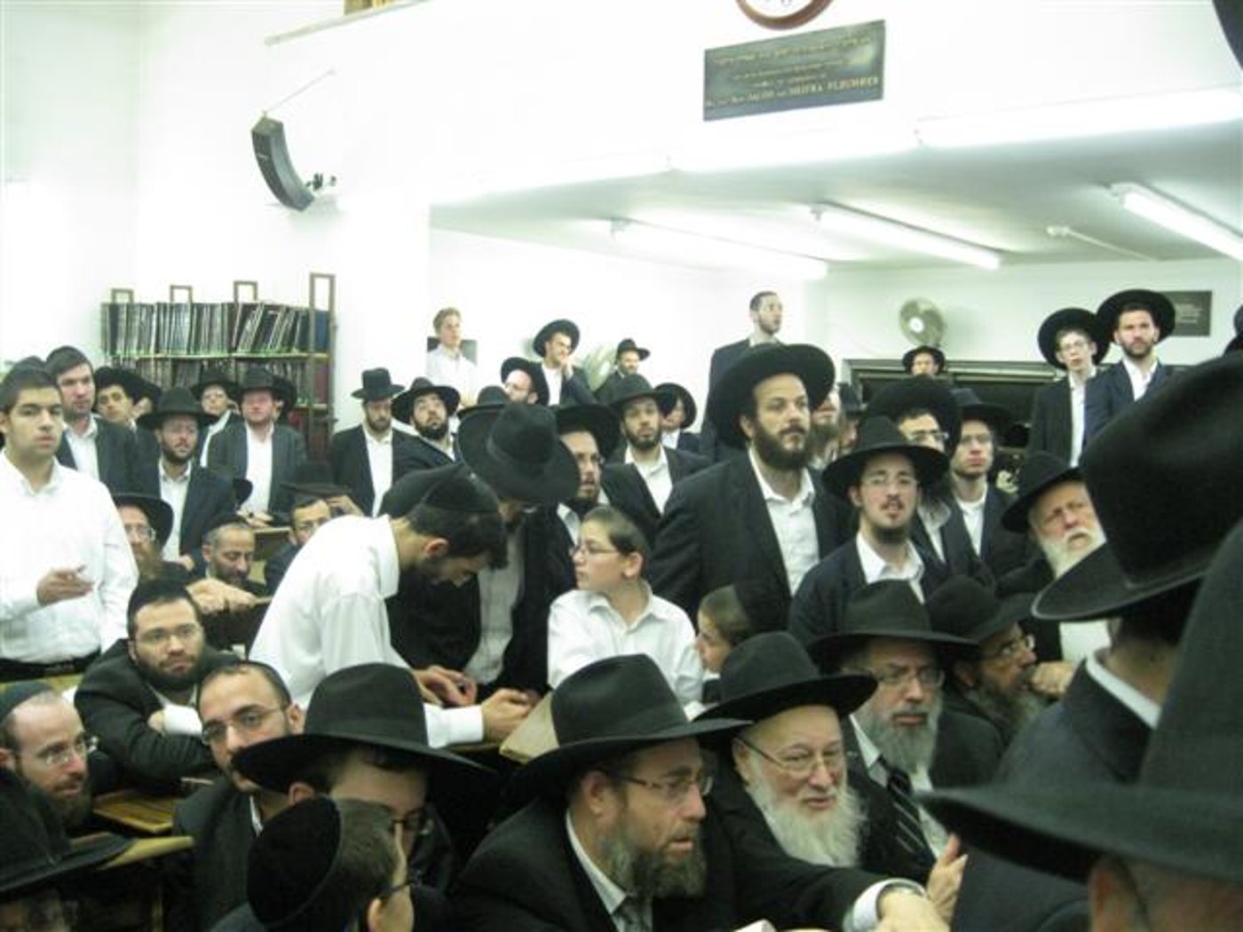 המונים ליוו את רעיית ראש הישיבה