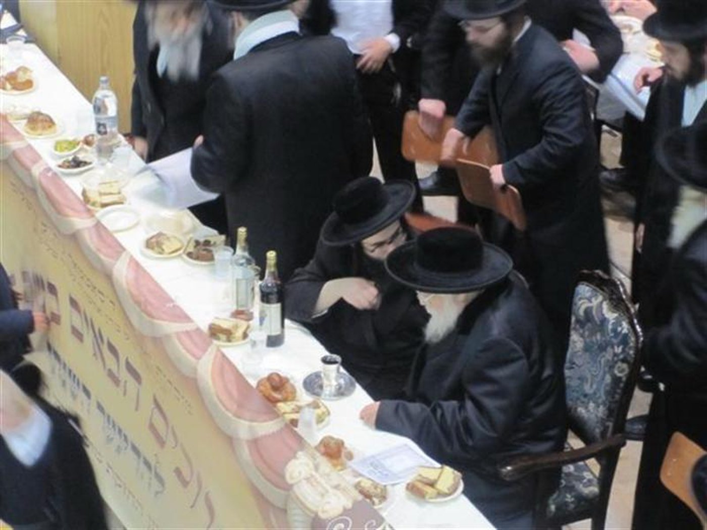 אדמו''ר תולדות אהרן עם אב''ד סאטמאר