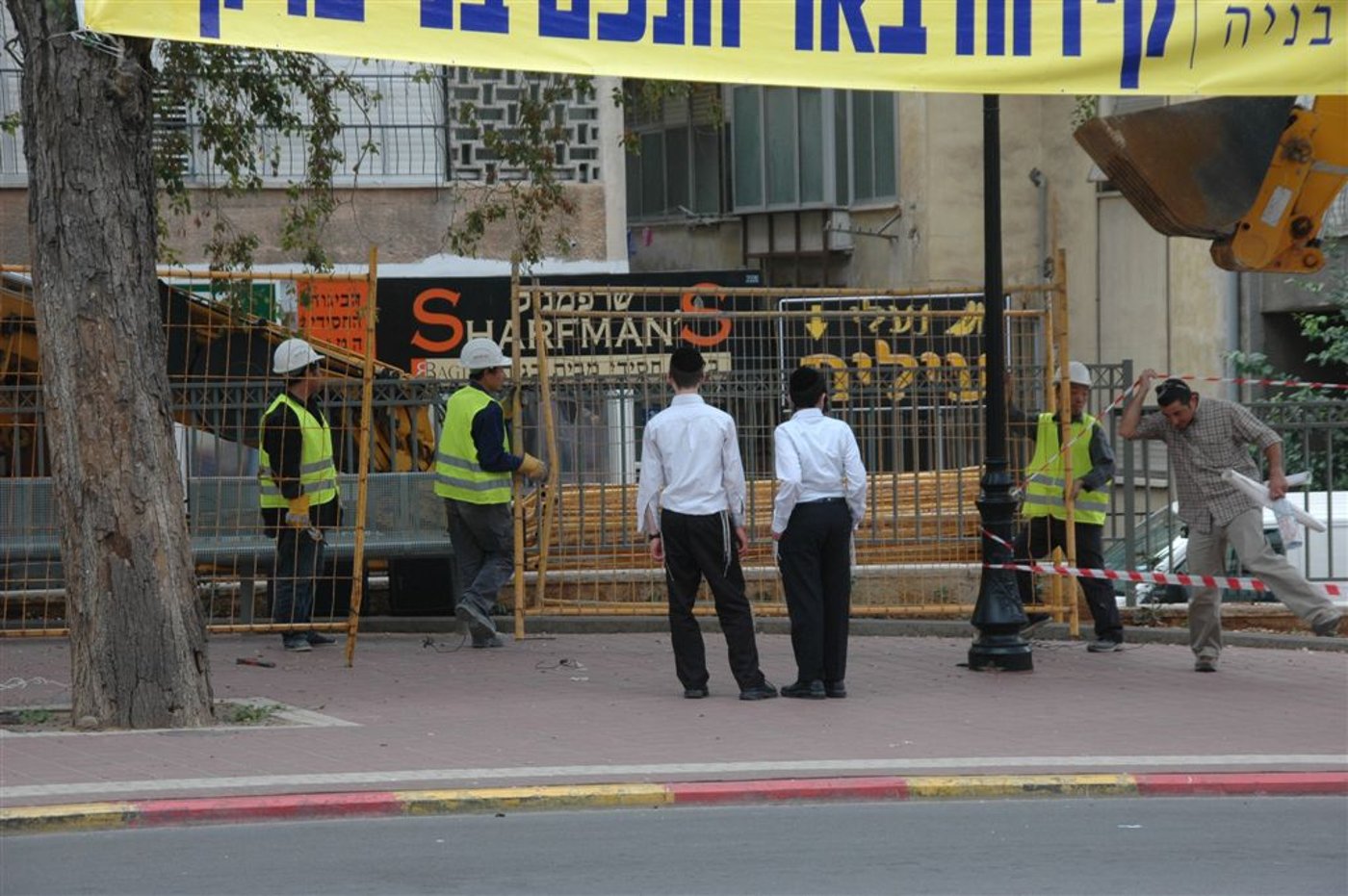 האם גילו נפט בבני-ברק? הדרמה התגלתה כמתיחה