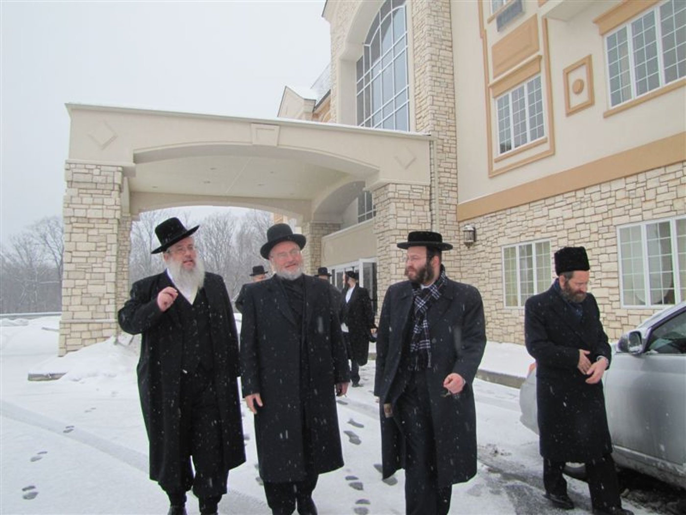 הרב חנוך זייברט שב מביקור בזק בניו-יורק; נפגש עם ראשי ישיבות ורבנים
