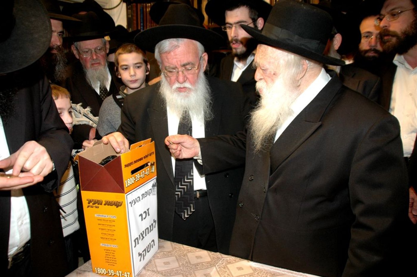 תפילת מנחה של "תענית אסתר" עם הגר"ח קנייבסקי