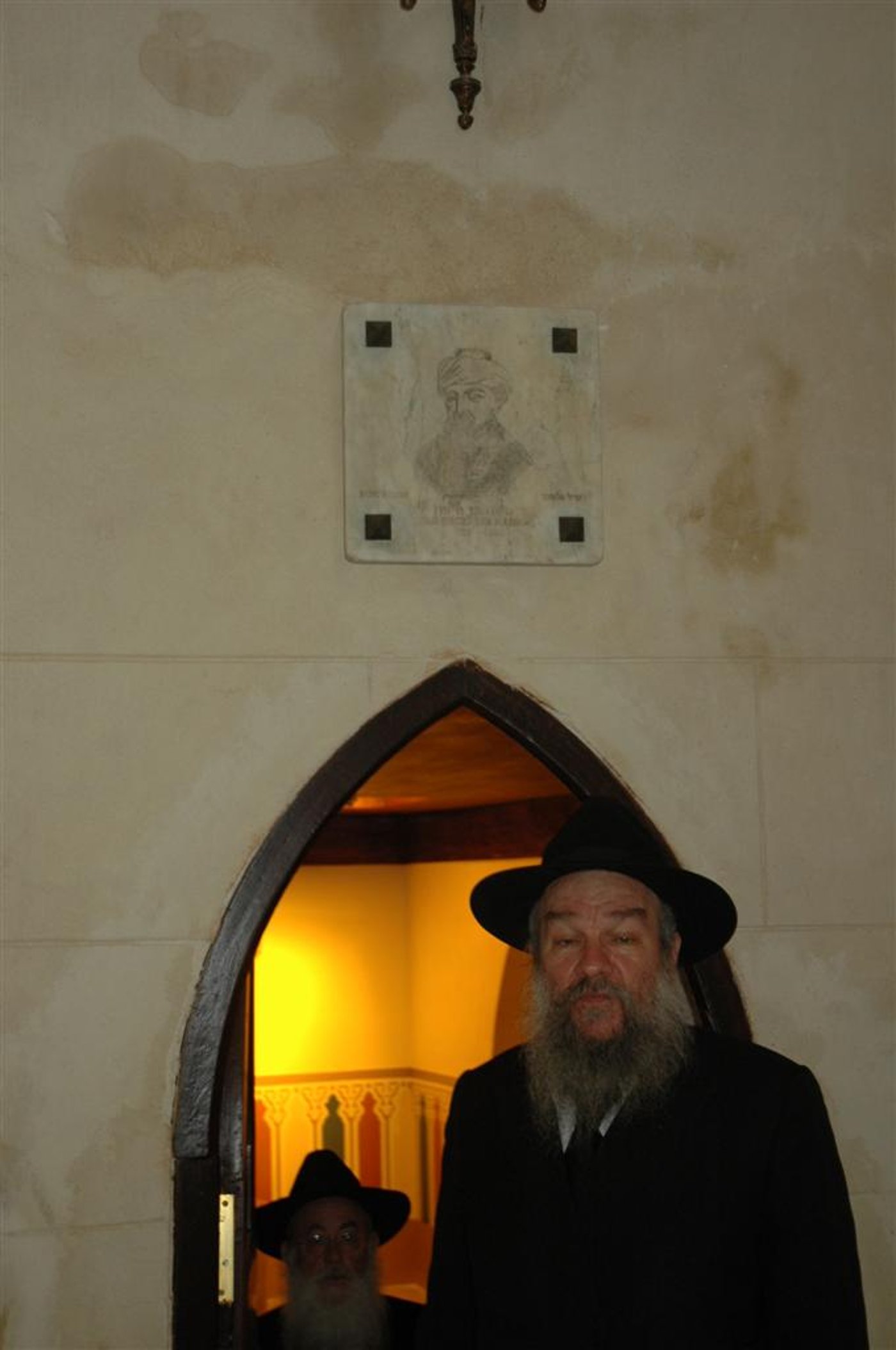 גלריית ענק: חונכים בית-כנסת במצרים