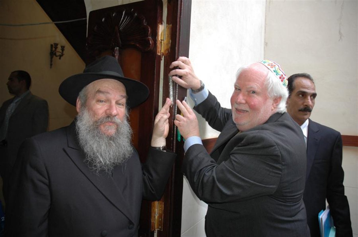 גלריית ענק: חונכים בית-כנסת במצרים