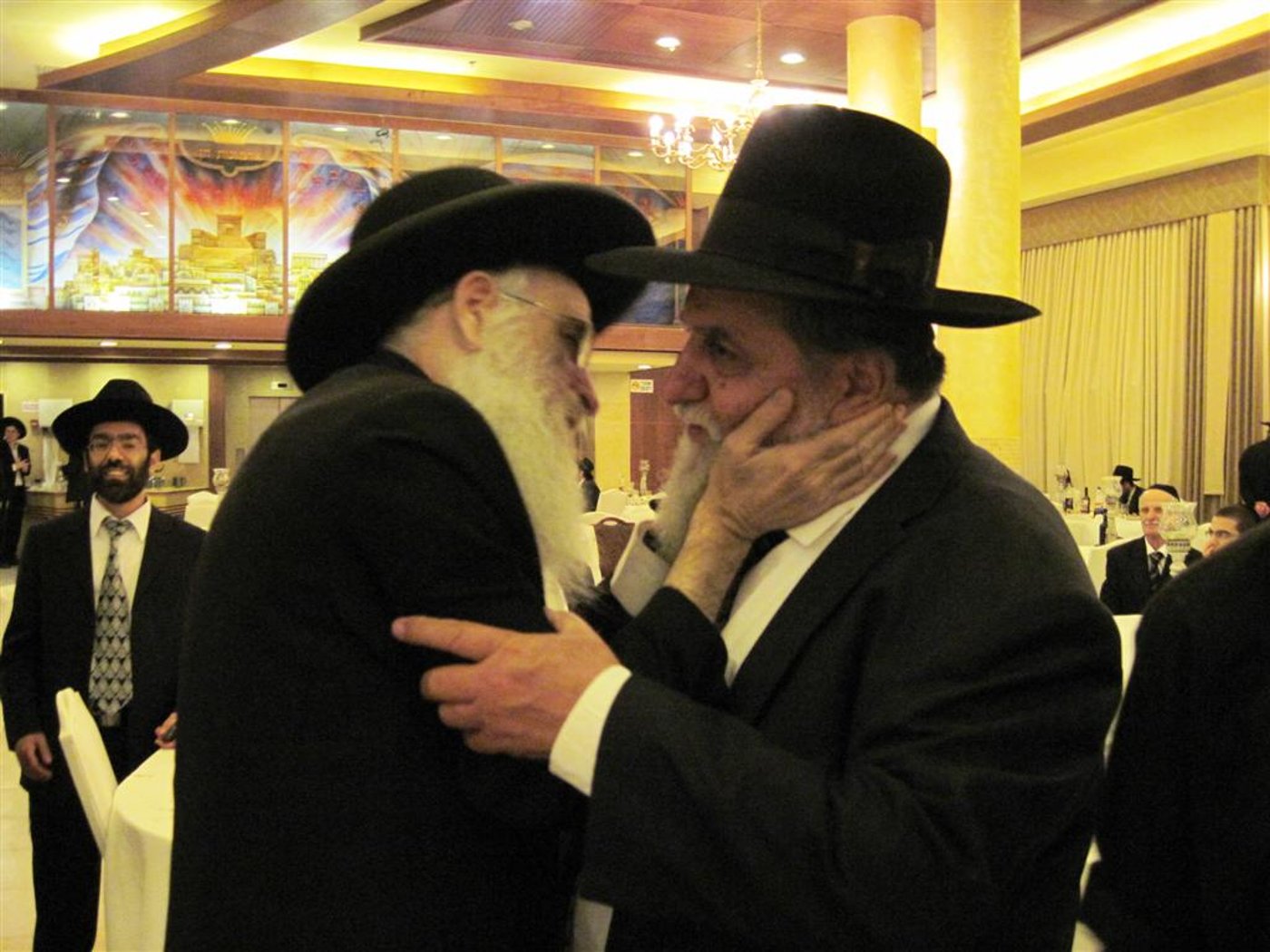 חתונת נכד הרב יוסף כהן יו"ר אירגון החסד ´חסדי נעמי´