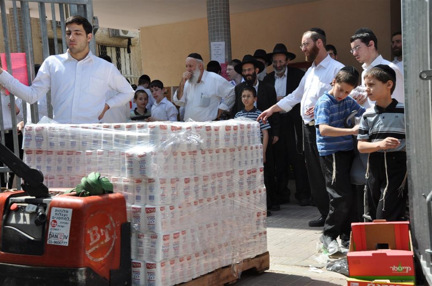 מחמם את הלב: ערב פסח, בני-ברק