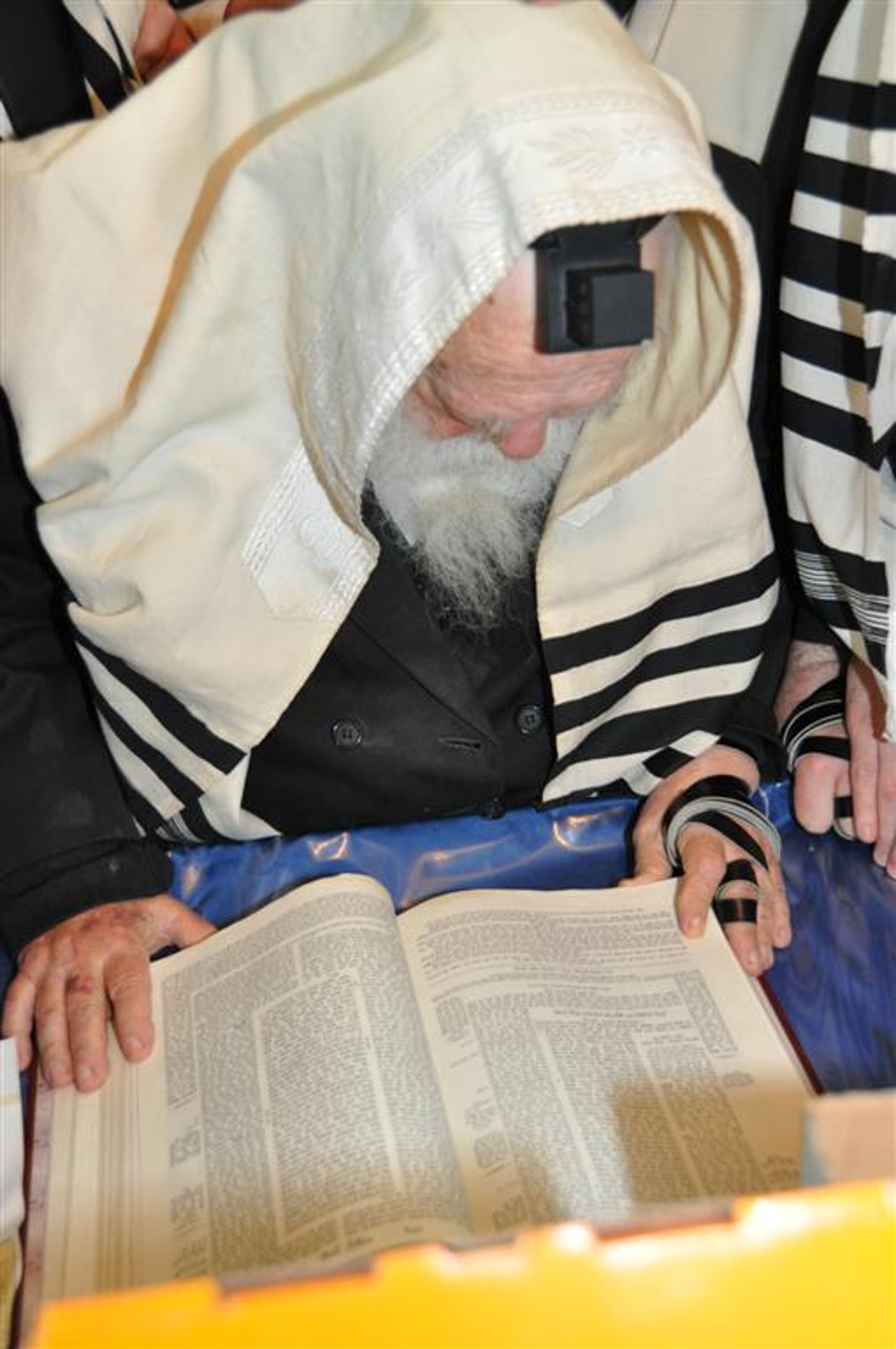 ערב פסח: הגר"ח קנייבסקי סיים את הבבלי והירושלמי
