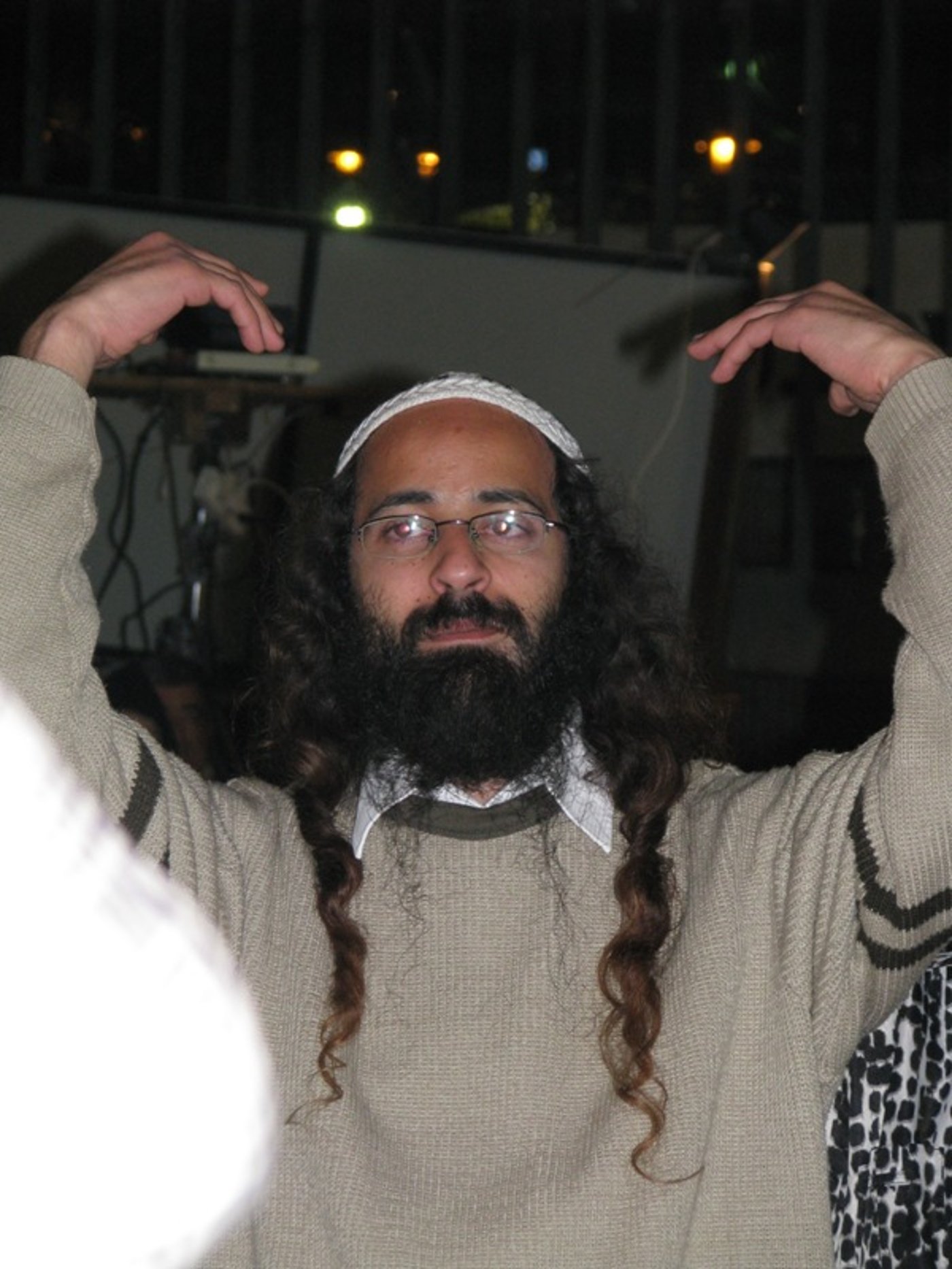 צפו בתמונות ראשונות: רבבות במירון