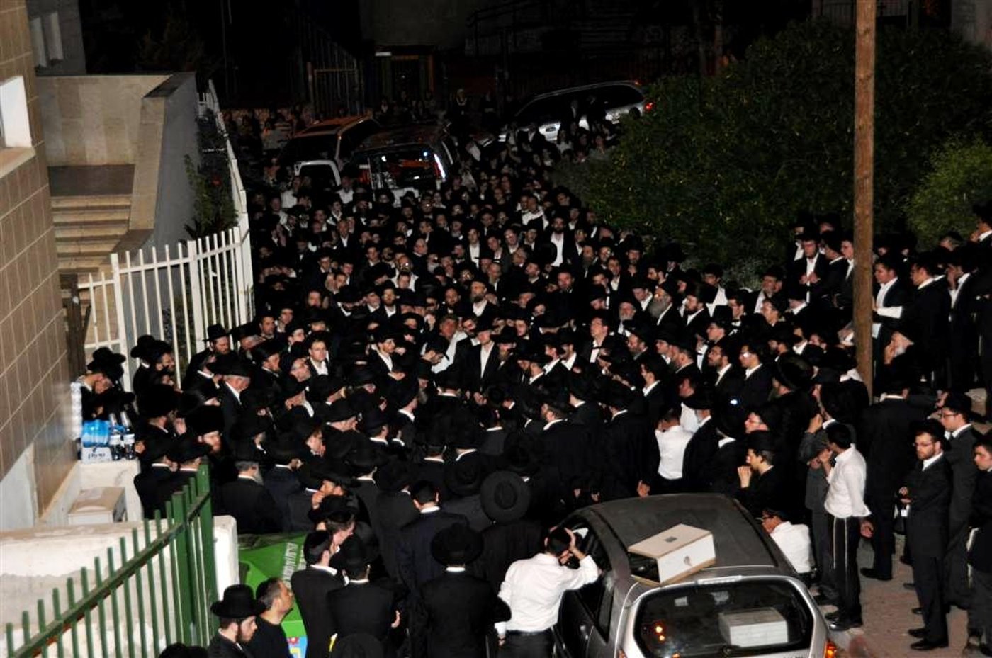 ר´ אברהם טייטלבום ז"ל איננו • צפו בדרכו האחרונה