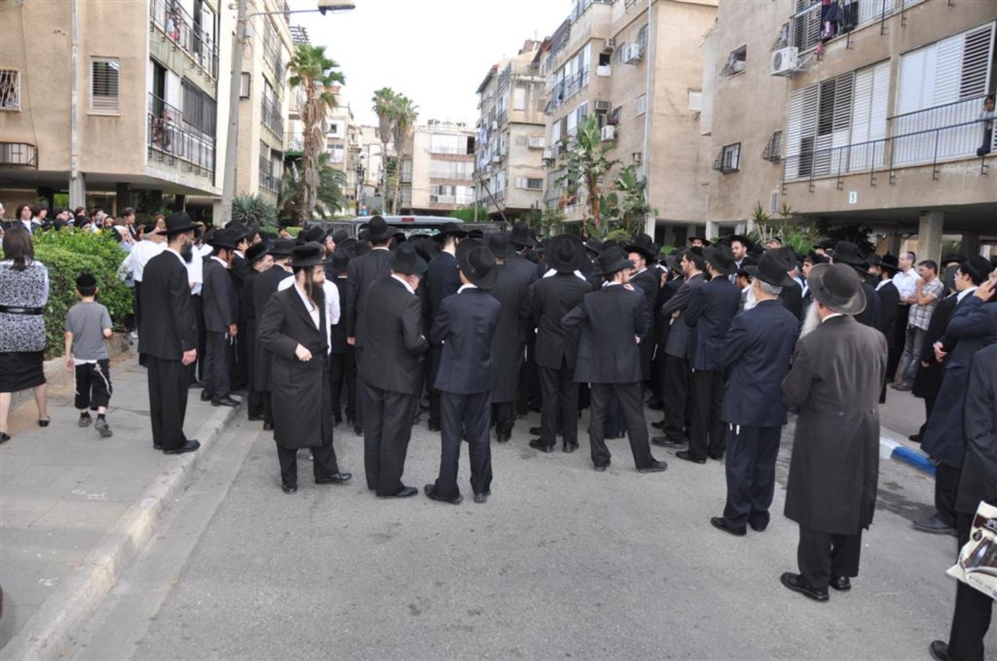 תיעוד: הלווית הרב יהודה סיטון ז"ל, אמש בבני-ברק