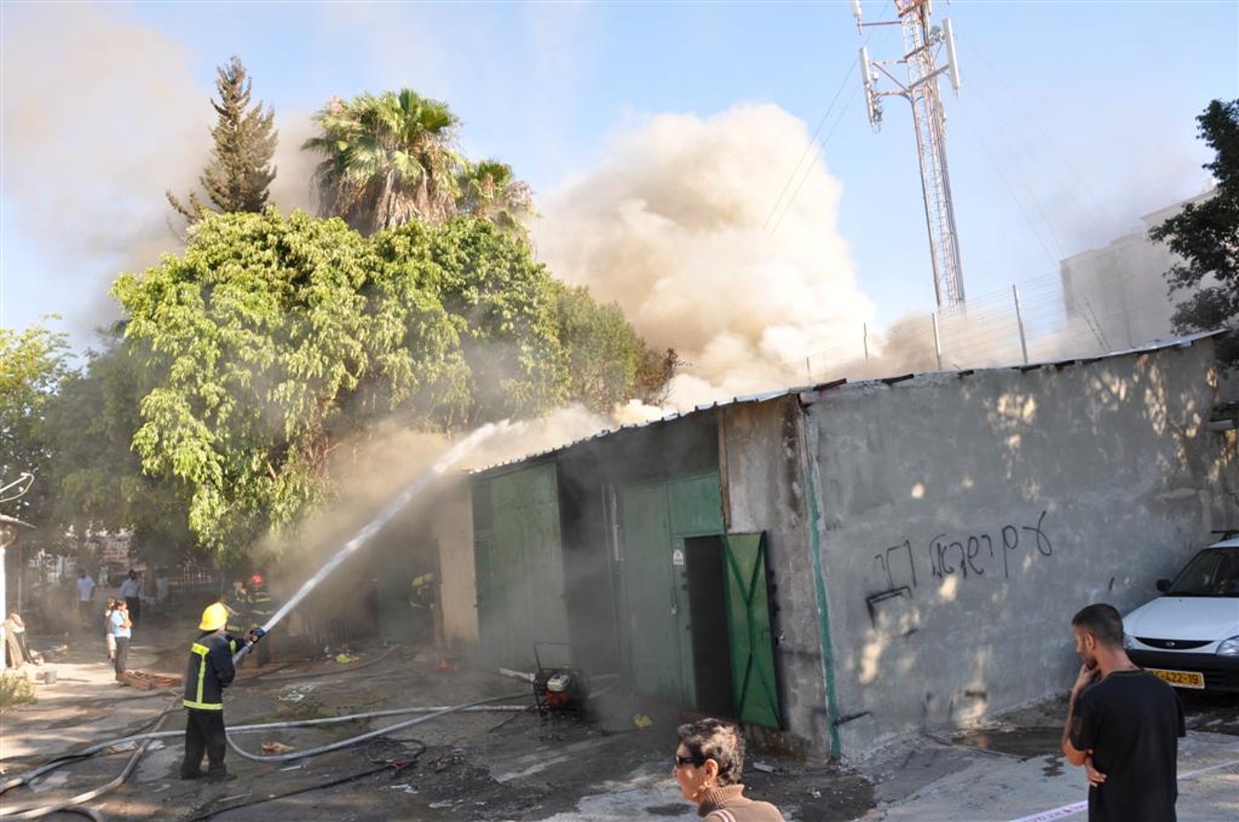 בתי-עסק נשרפו, המשטרה עצרה שני חשודים מרכזיים