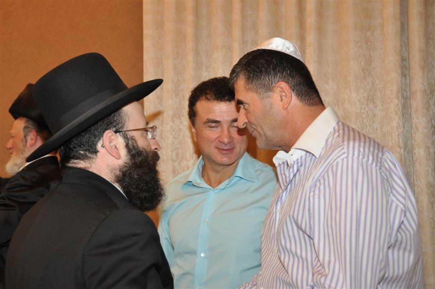 תמונות ראשונות: איפה יוסל´ה? בשמחת יו"ר זק"א