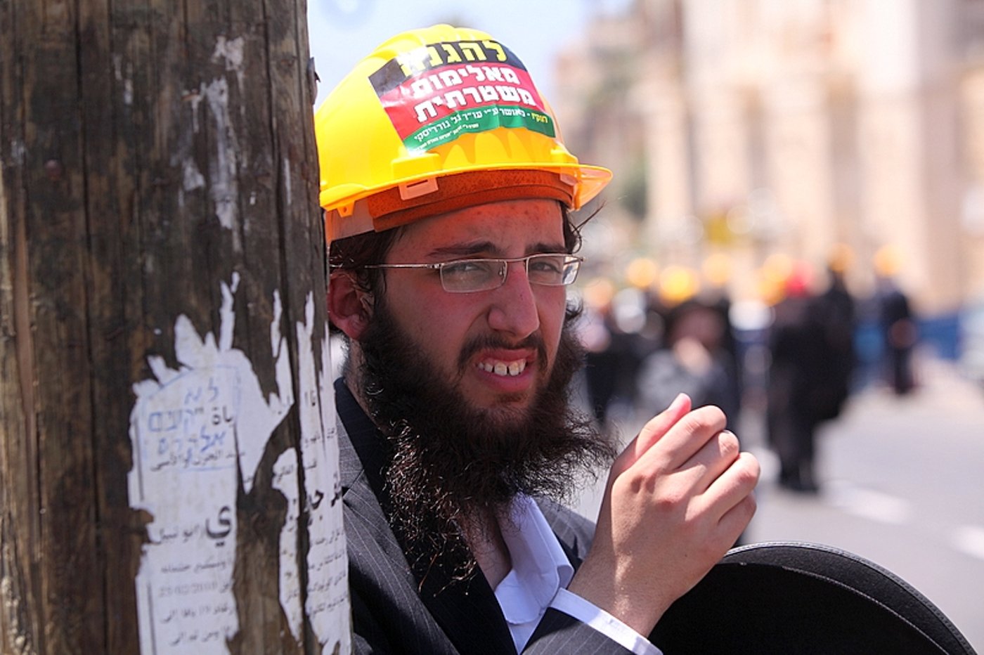 לראשונה: המפגינים הגיעו מצויידים בקסדות החדשות