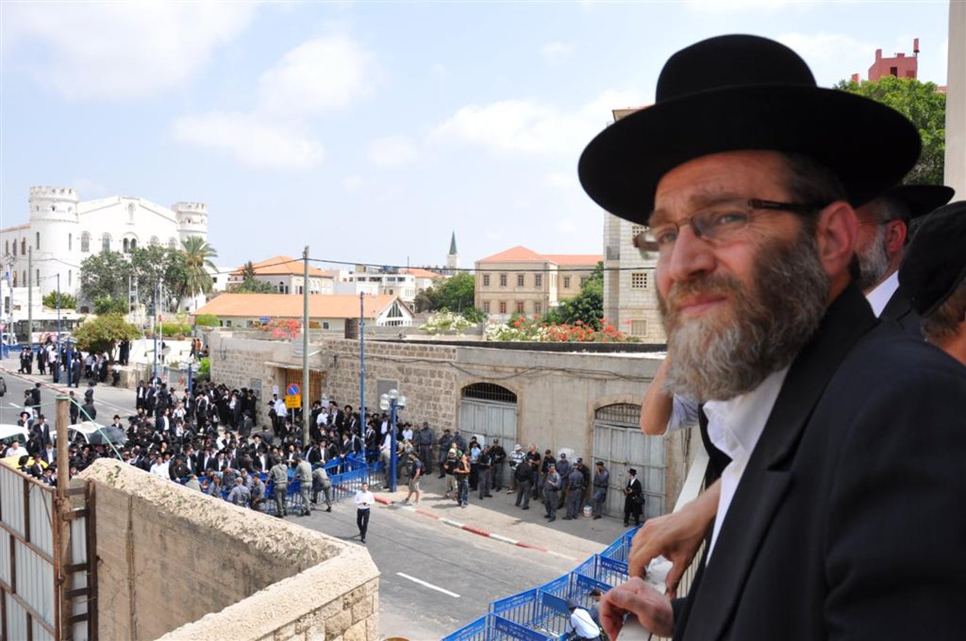 חיזוק מפתיע: הגר"ח הגיע למחות נגד החפירות ביפו