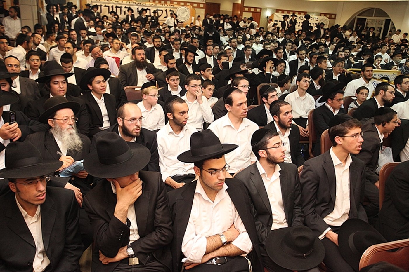 אלפי בחורי-ישיבות ספרדים התכנסו; מורינו נשא דברים