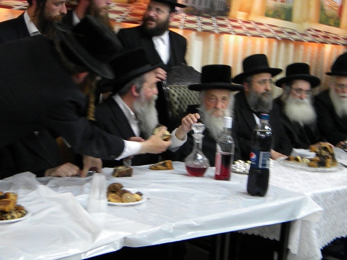 בעל ה"שבט הלוי" במעמד א"פ לביהכנ"ס "שבט הלוי"