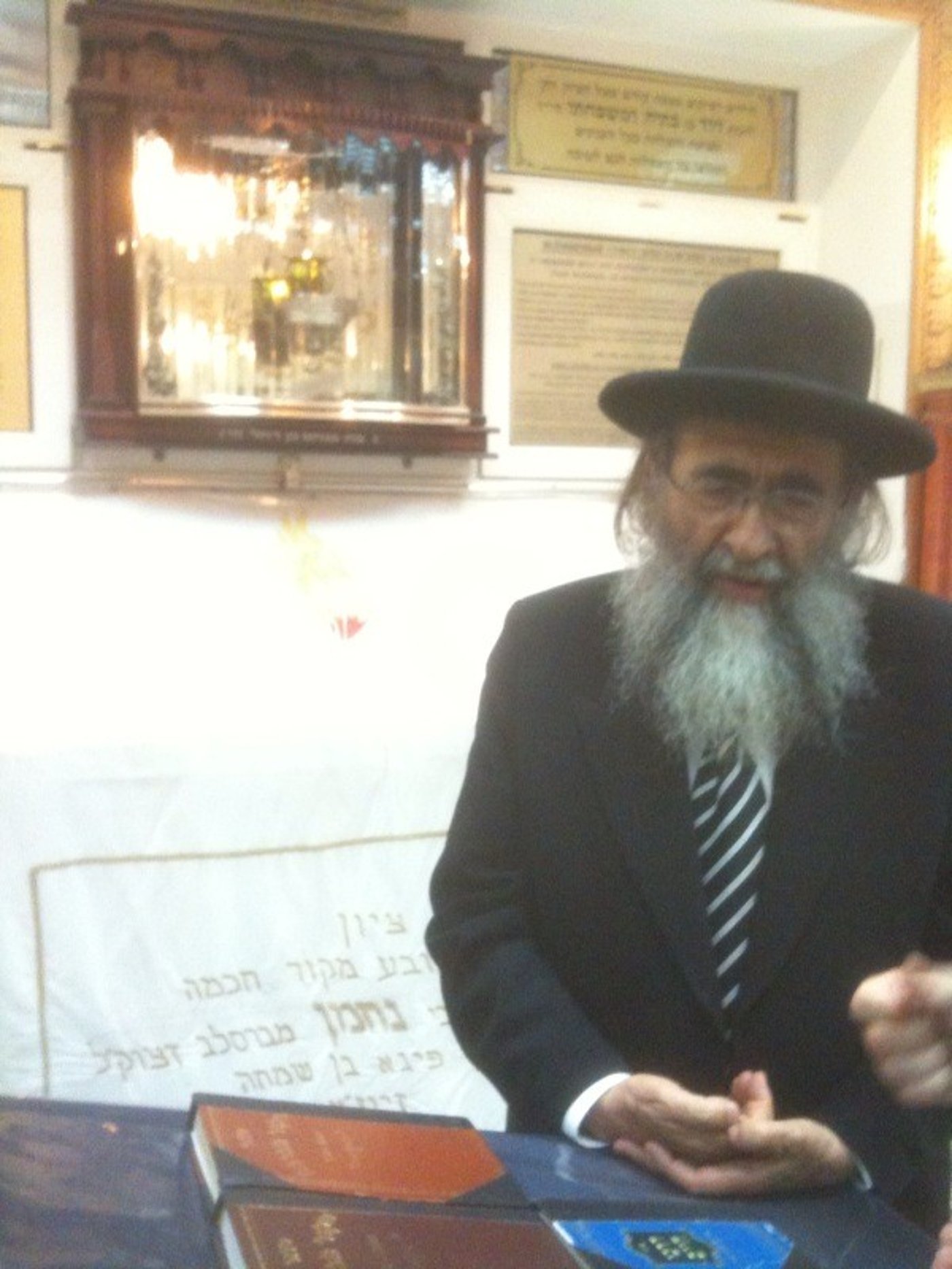 תמונות: ראש-ישיבת "קול תורה" באומן