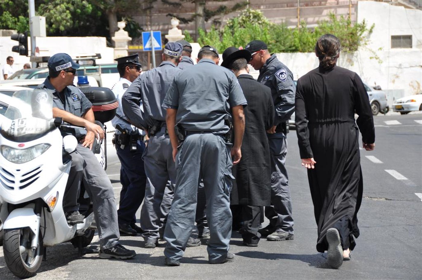 בתקיעת שופרות ובתפילה מיוחדת הוטלה קללה ביפו