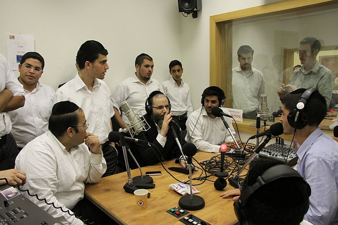 באולפן אחד: יידל, ברונר ושלמה כהן