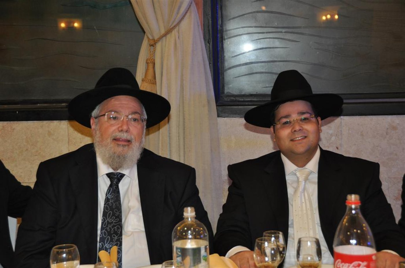 החתן והאב