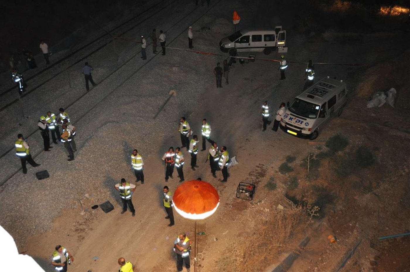 לראות ולבכות: מרגע הפינוי ועד לקדיש המצמרר בזירה