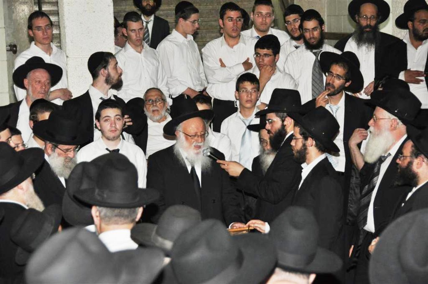 תמונות: הלויית הרה"צ ר´ בן ציון לייטנר זצ"ל מפוניבז´