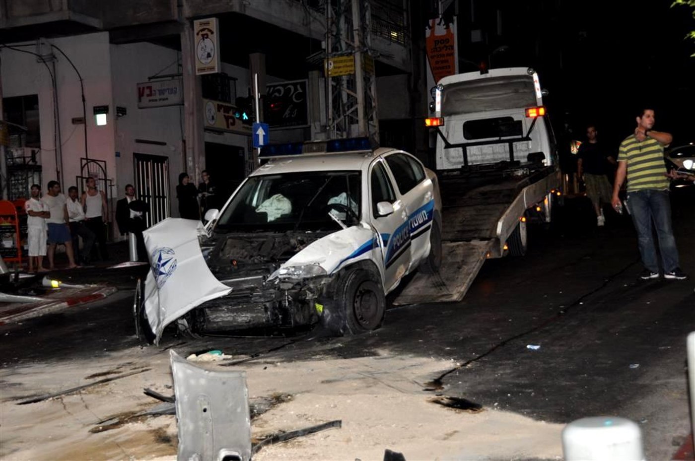 לפנות בוקר: תאונה קשה בלב בני-ברק - וידאו ותמונות