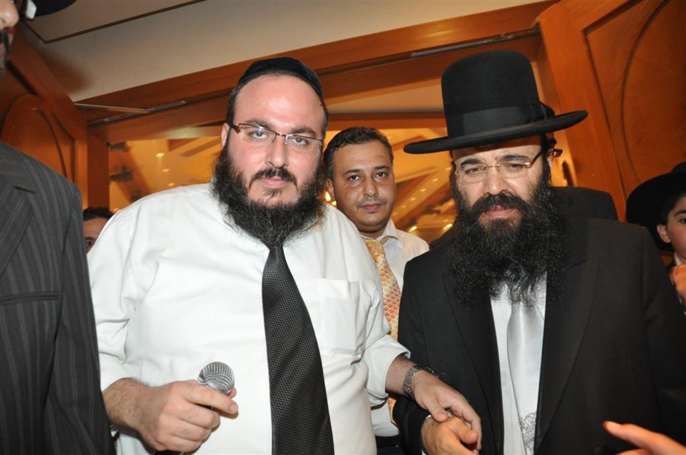 צפו: 'הרנטגן' מקבל תמיכה מהרב מצגר