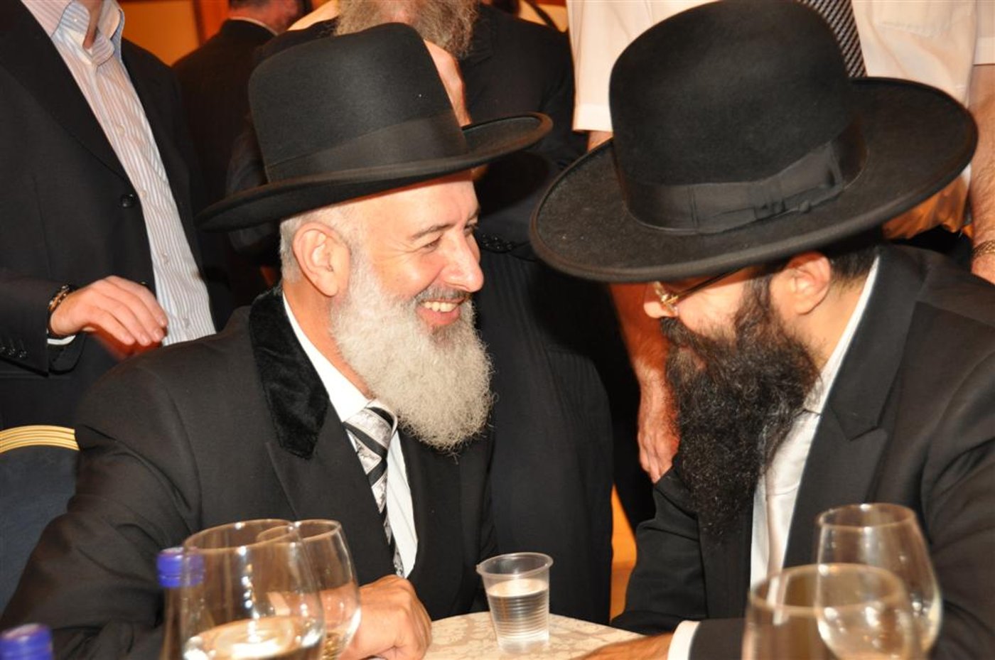 צפו: 'הרנטגן' מקבל תמיכה מהרב מצגר