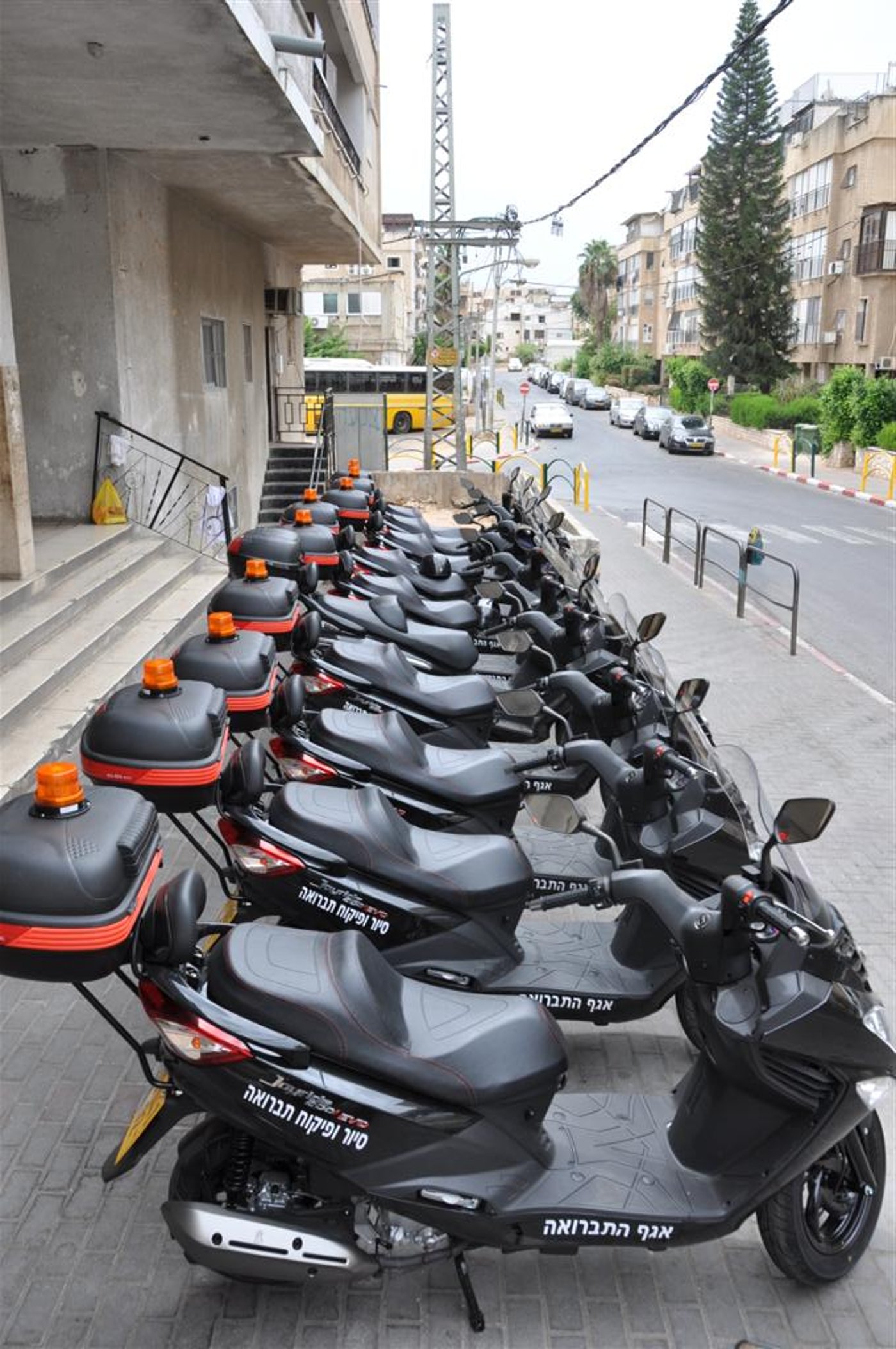 עושים סדר בבני-ברק: 15 אופנועים ישמרו על החוק