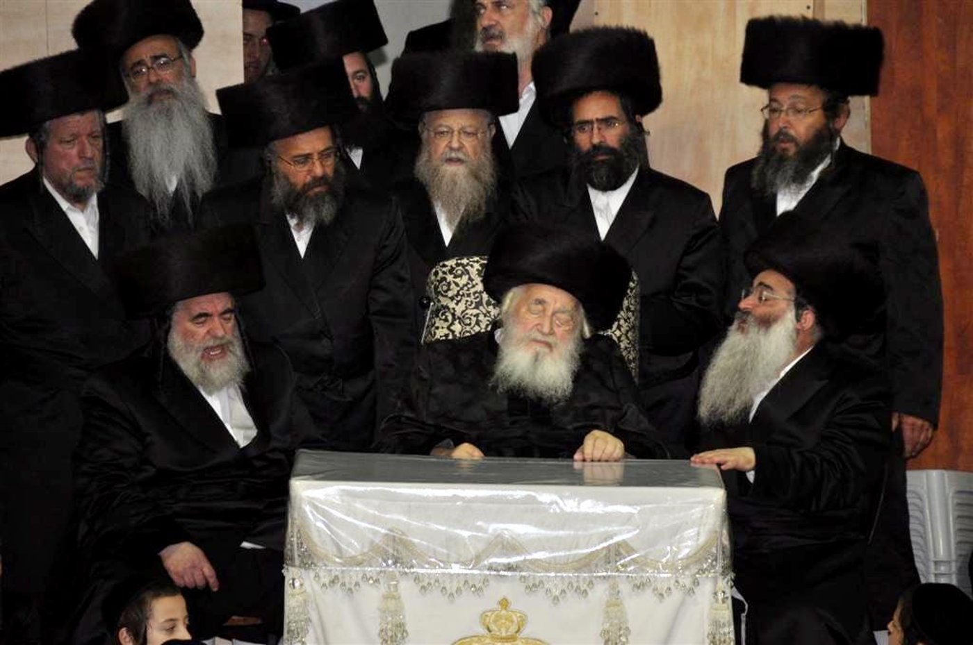 התרגשות בויזניץ: האדמו"ר נכח במעמד סליחות
