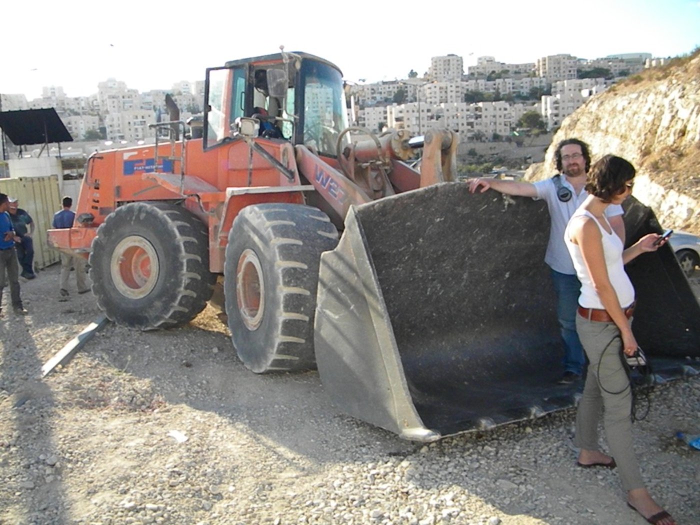 התרגיל של נאות הפסגה: העיתונאים נפלו בפח • צפו