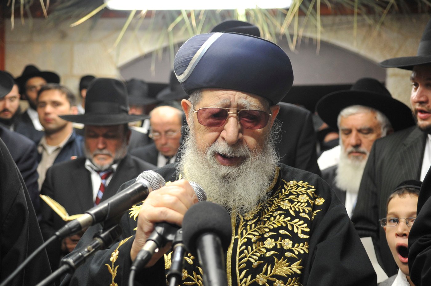 סליחות אחרונות לתשע"א: מרן הגר"ע ורבבות בכותל