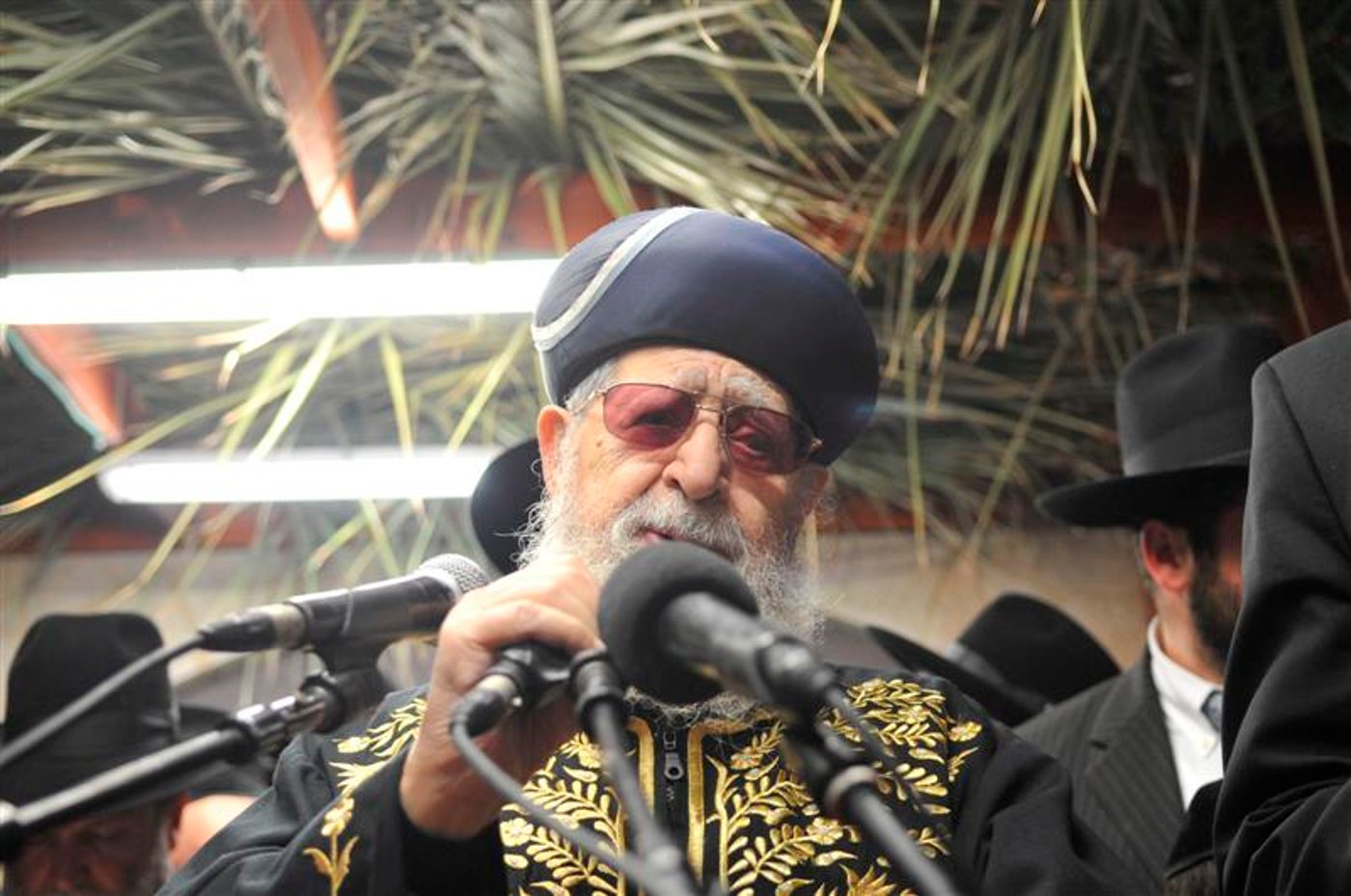 סליחות אחרונות לתשע"א: מרן הגר"ע ורבבות בכותל
