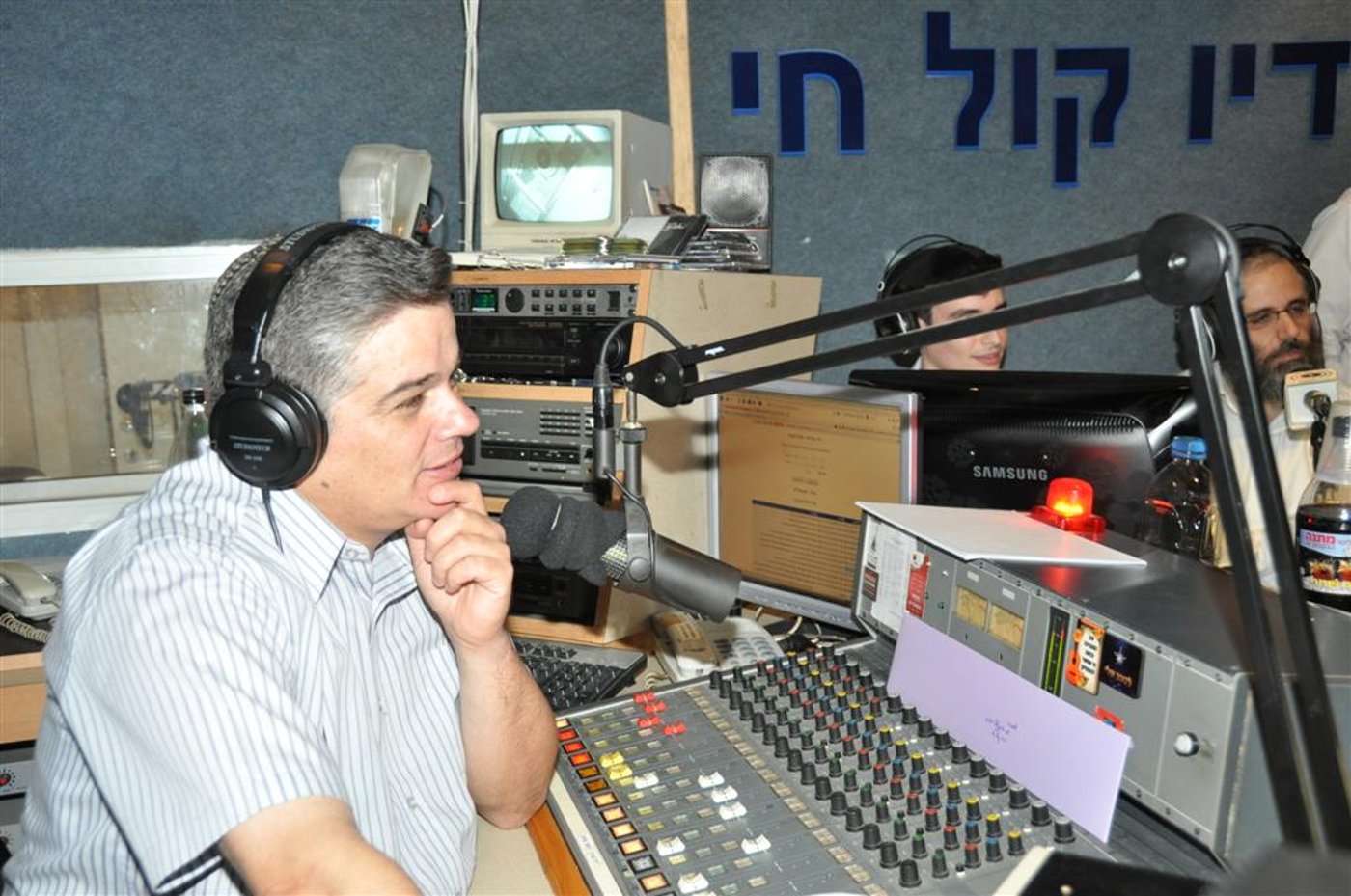 קומזיץ מוזיקלי: שלושה יוסי ב"קול חי"