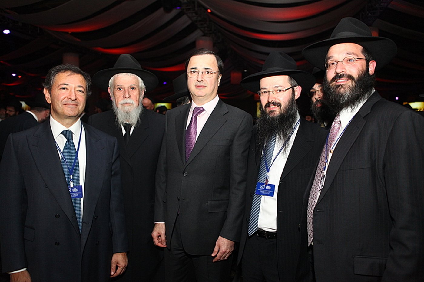 הגביר שתומך בחב"ד גילה: "מדוע אני תורם מיליונים?"